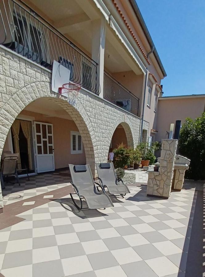 Apartmani Nizic Jadranovo Extérieur photo