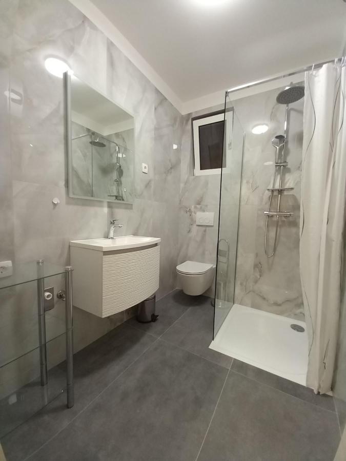 Apartmani Nizic Jadranovo Extérieur photo